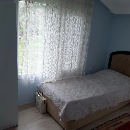 בית נופש Ali Summer House מוגלה
